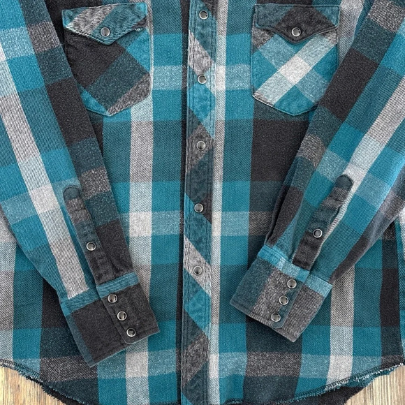 Vtg Wrangler Heavyweight Flannel Shirt Mens 16 1/2 X 35 Pearl Snap X-Long Tails - Picture 7 of 9